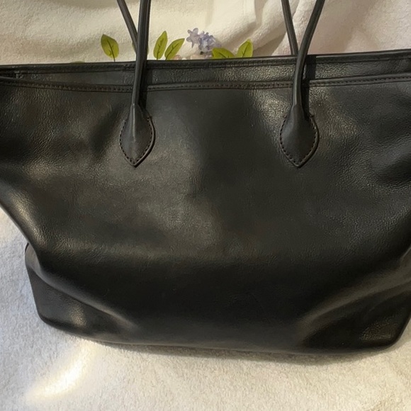 DOONEY AND BOURKE PURSE NWOT EXCELLENT CONDITION VERY CLEAN - Picture 3 of 8